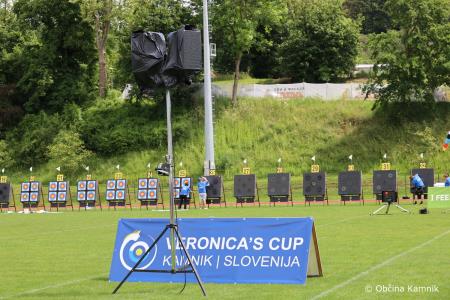 Preko 350 lokostrelcev iz 37 držav tekmuje na osmem Veronikinem pokalu (3)